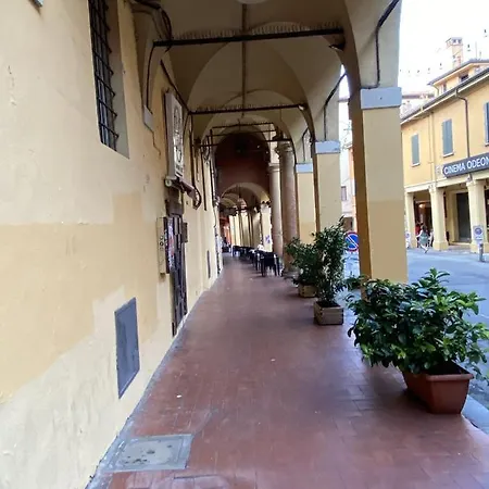 Antica Dimora Mascarella 1598 Historic Apartment Apartman